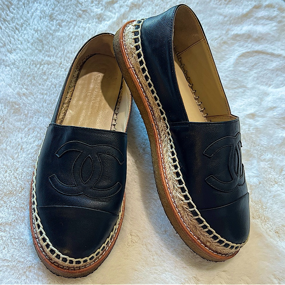 Authentic CHANEL Black Leather Platform Woven Flats Espadrilles EXCELLENT 37 / 7